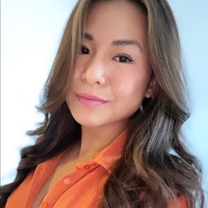 Meet your Posher, Gloria